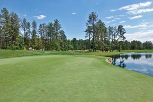 Castle Pines 16th Green